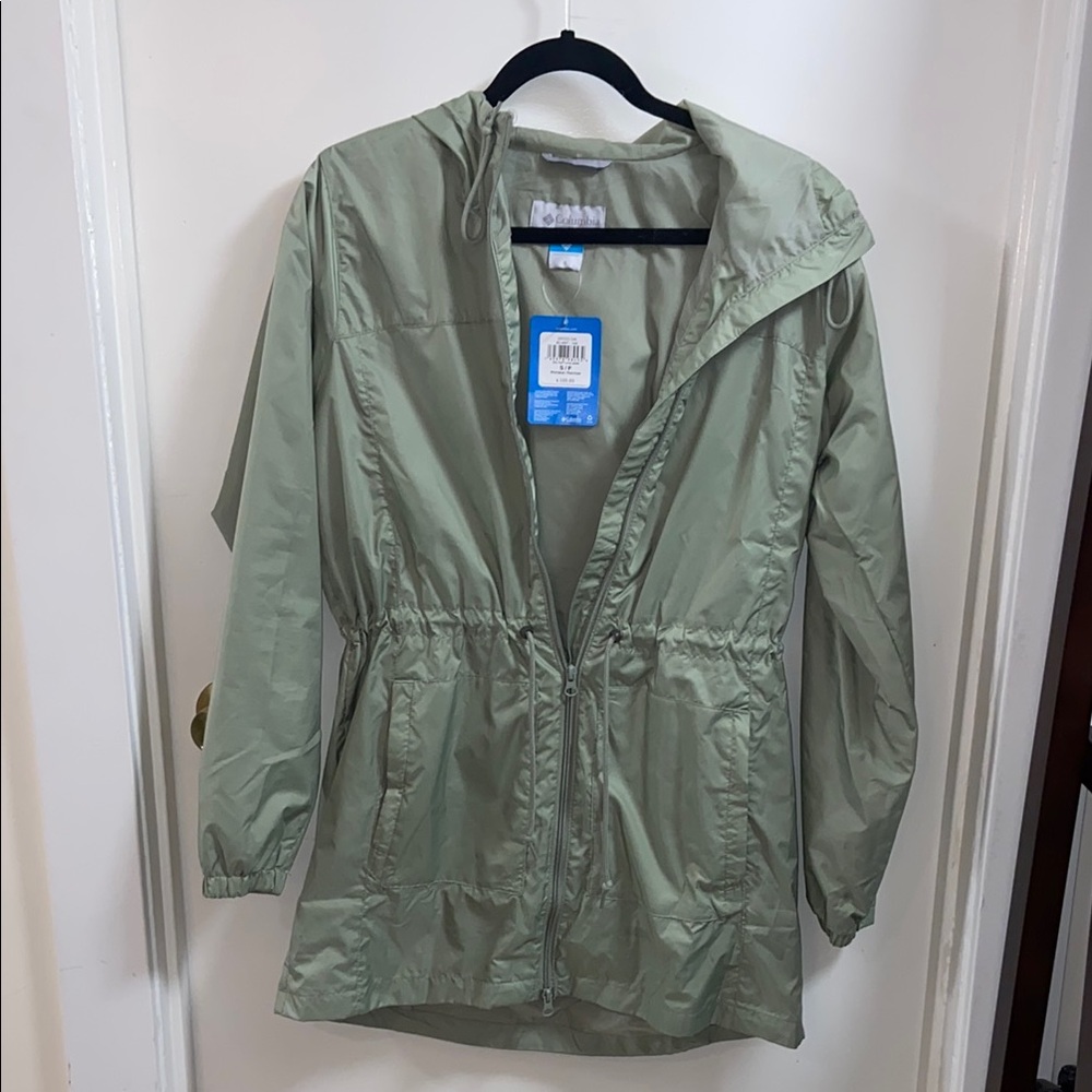 Columbia Women's Jacket in Light Green